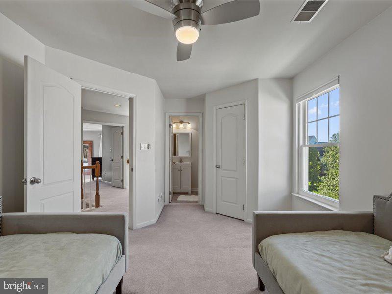 43036 HEDGEAPPLE COURT