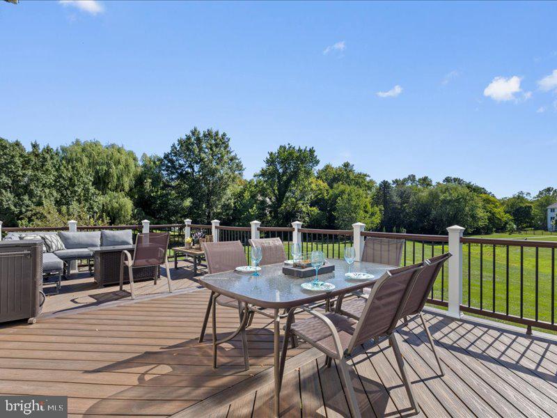 43036 HEDGEAPPLE COURT