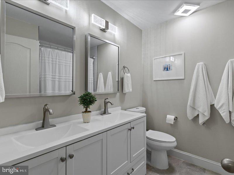 43036 HEDGEAPPLE COURT