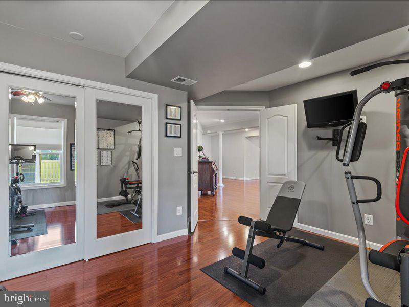 43036 HEDGEAPPLE COURT