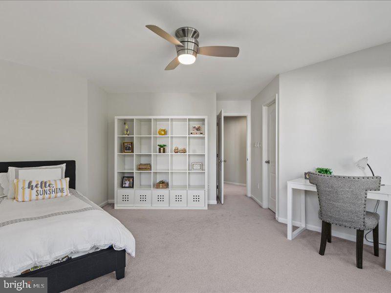 43036 HEDGEAPPLE COURT