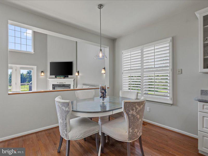 43036 HEDGEAPPLE COURT