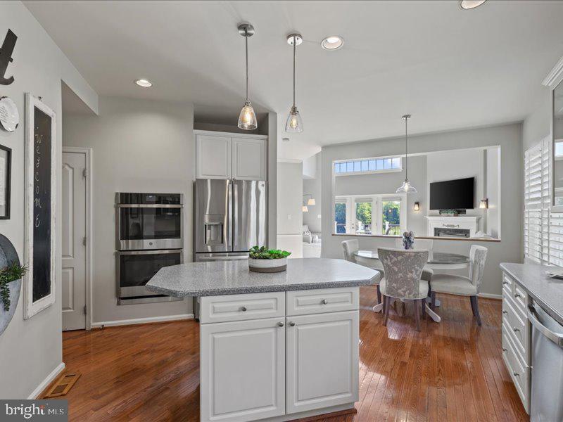 43036 HEDGEAPPLE COURT