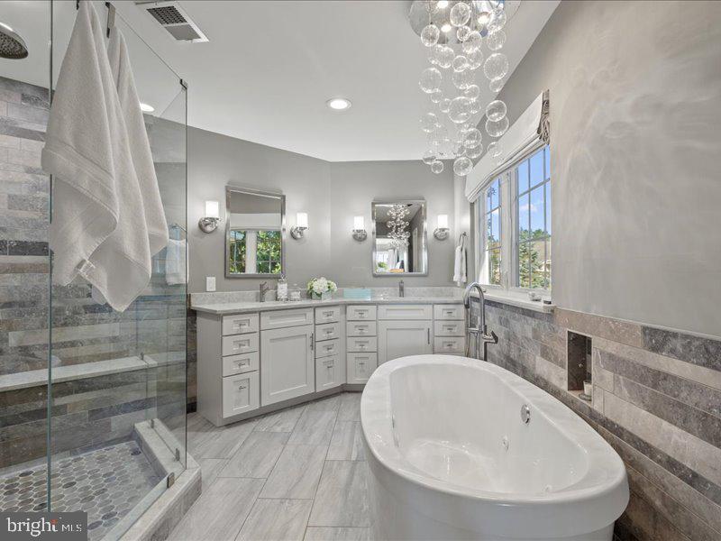 43036 HEDGEAPPLE COURT