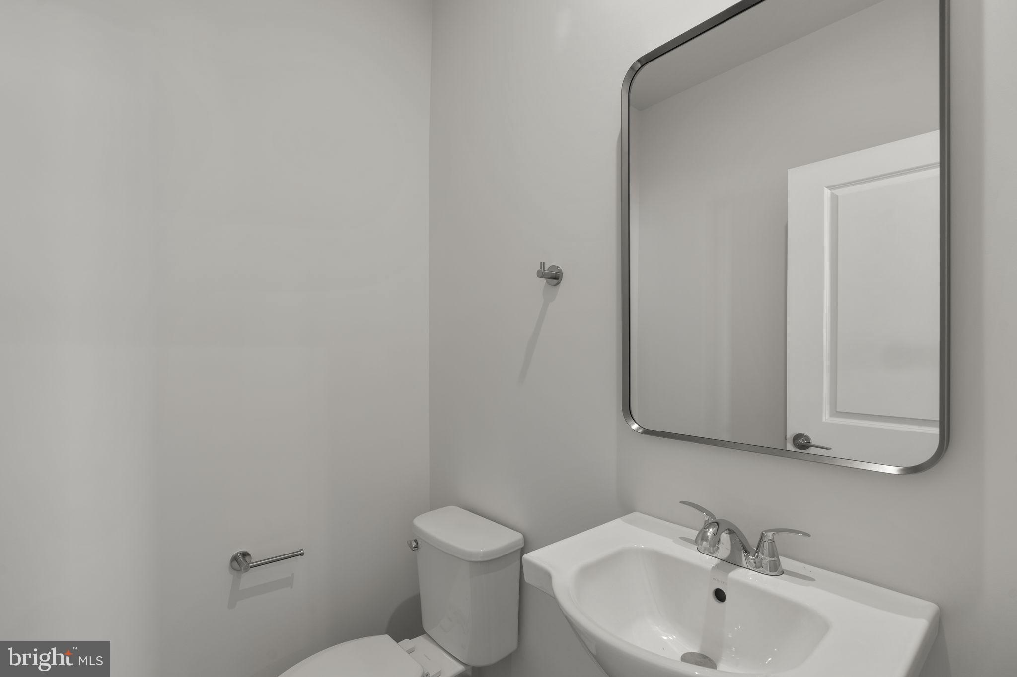 43294 FARRINGDON SQUARE