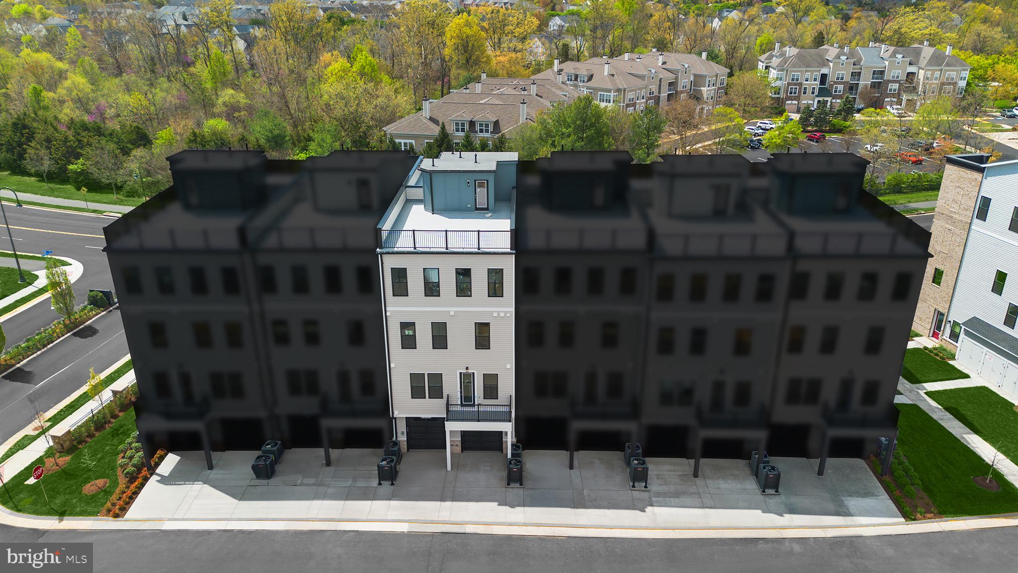 43294 FARRINGDON SQUARE