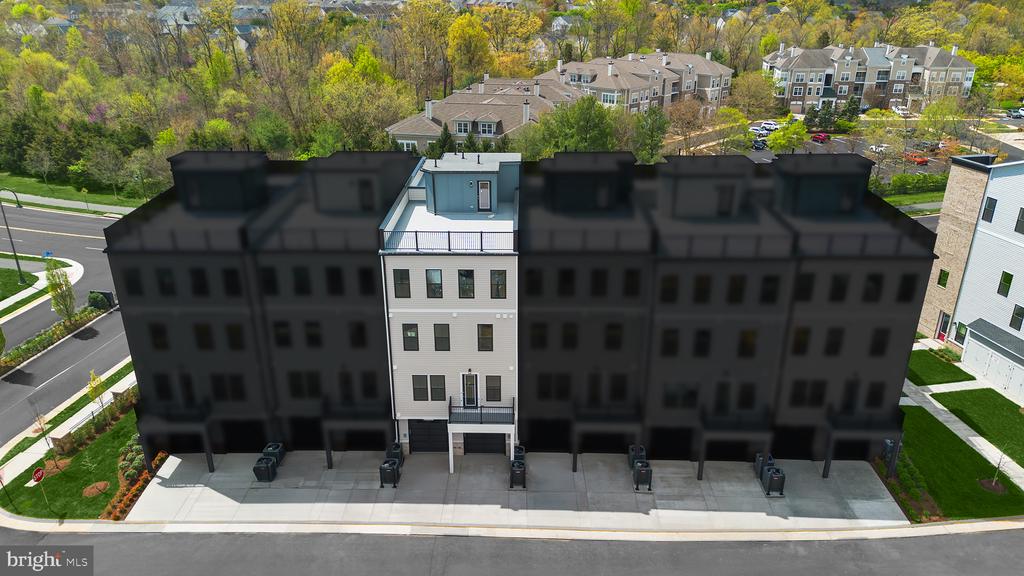 43294 FARRINGDON SQUARE