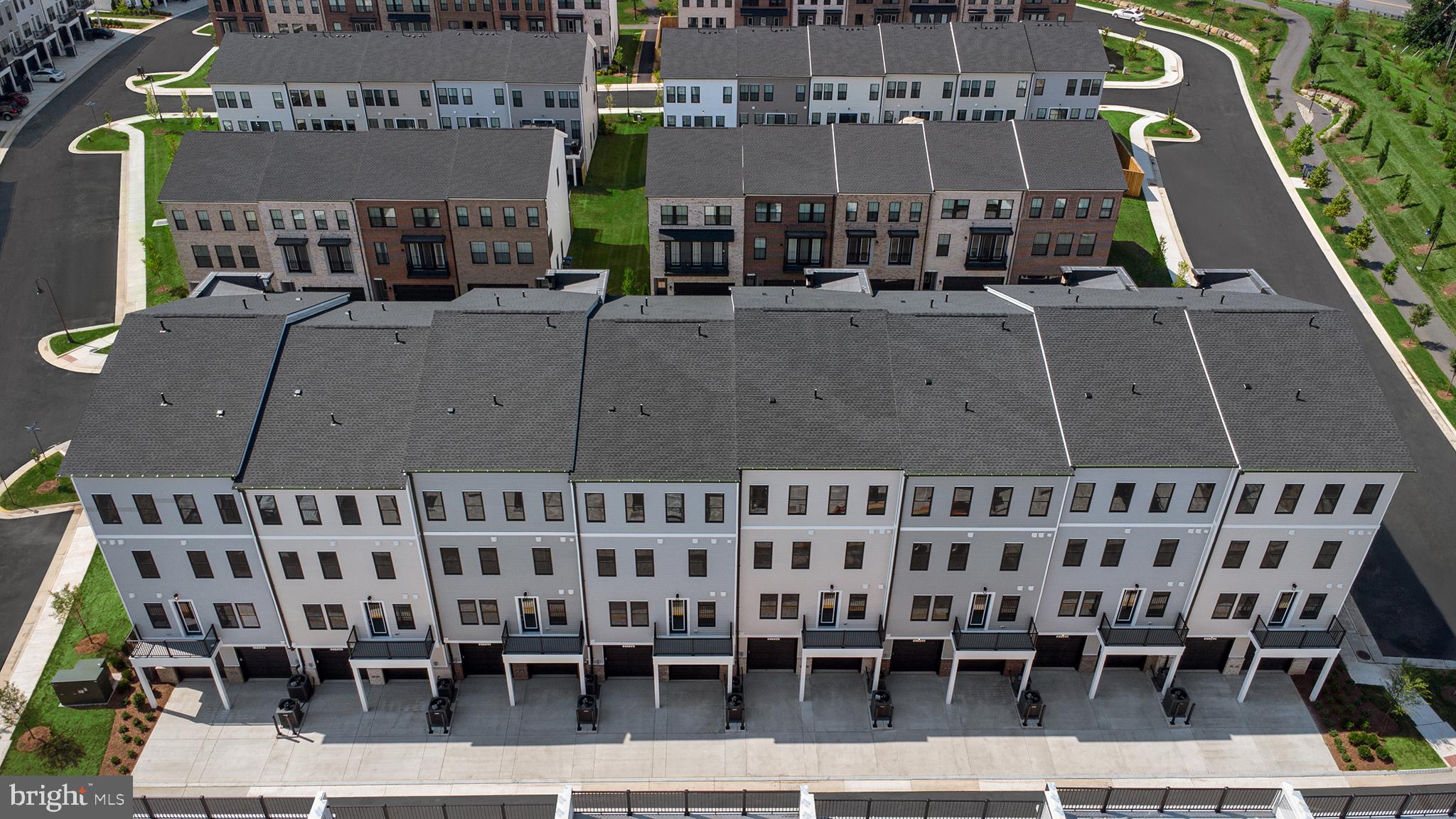 43497 FARRINGDON SQUARE