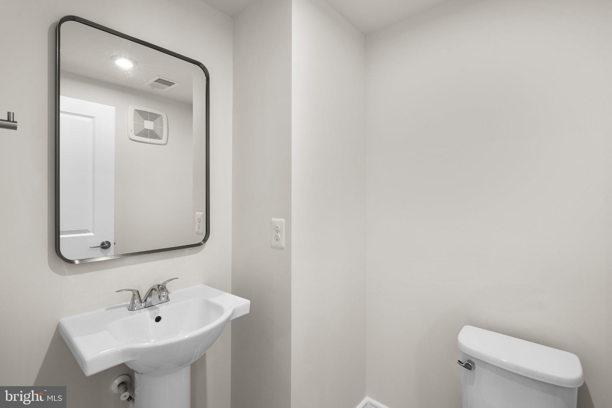 43497 FARRINGDON SQUARE