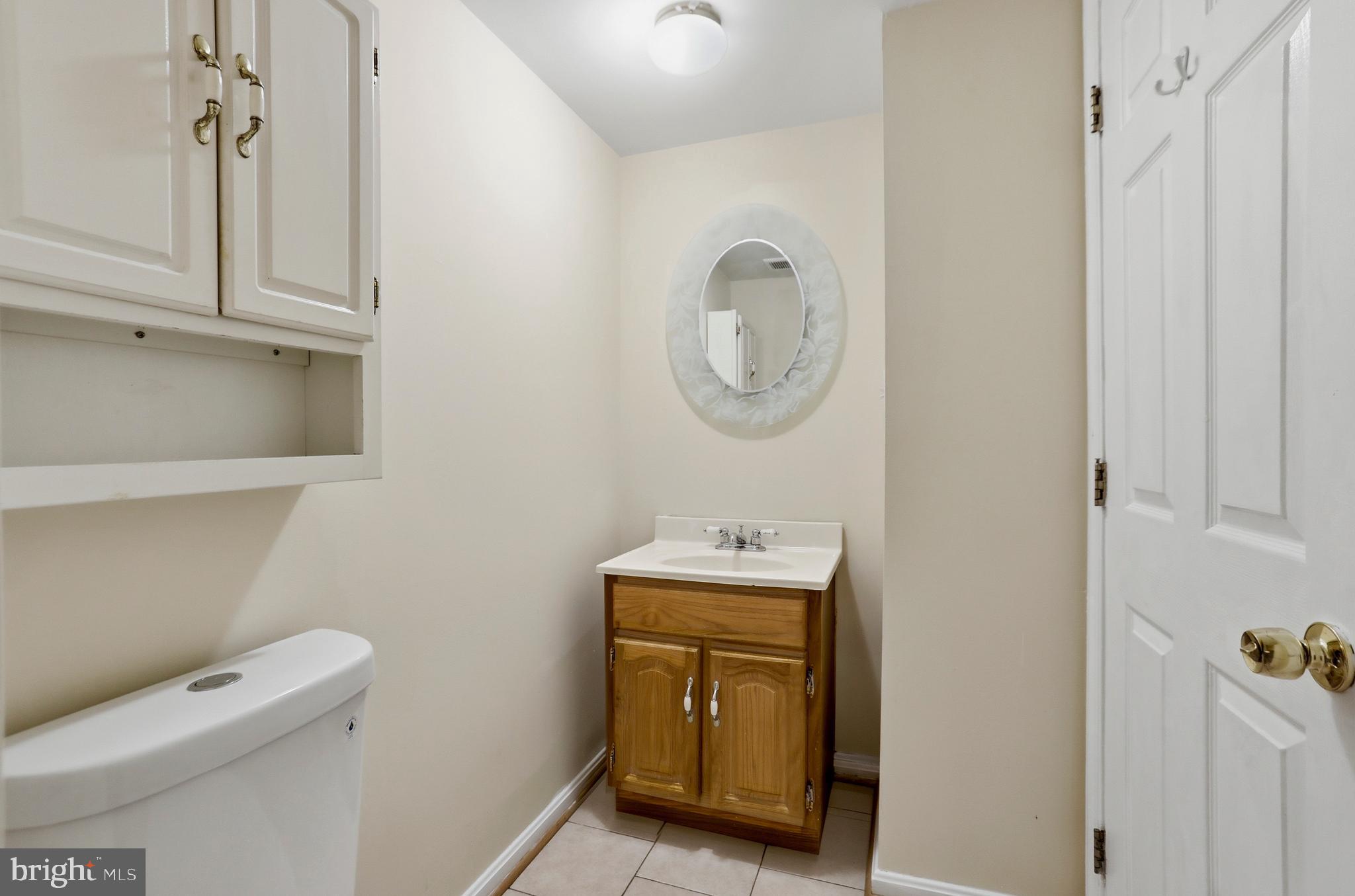 21648 FRAME SQUARE