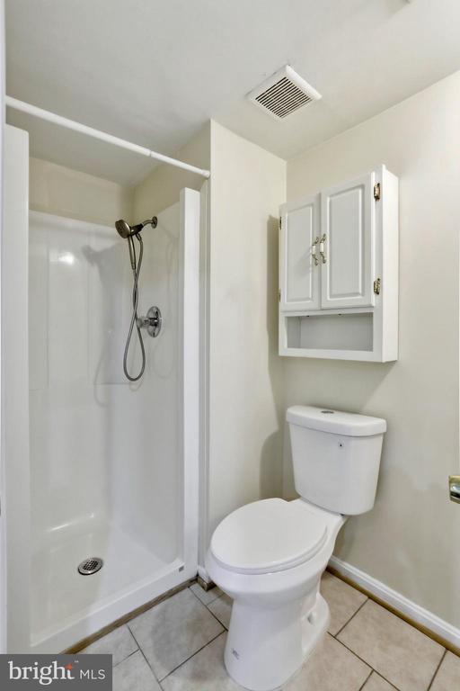 21648 FRAME SQUARE