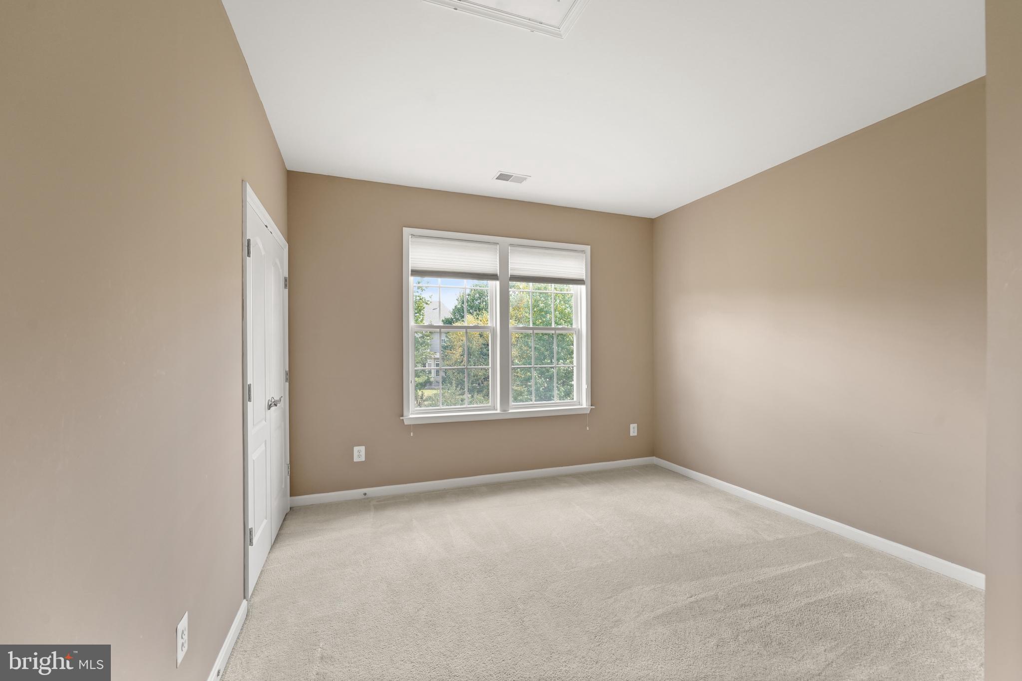 19296 CREEK FIELD CIRCLE