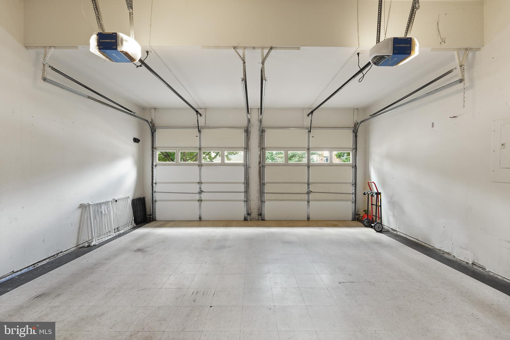 19296 CREEK FIELD CIRCLE