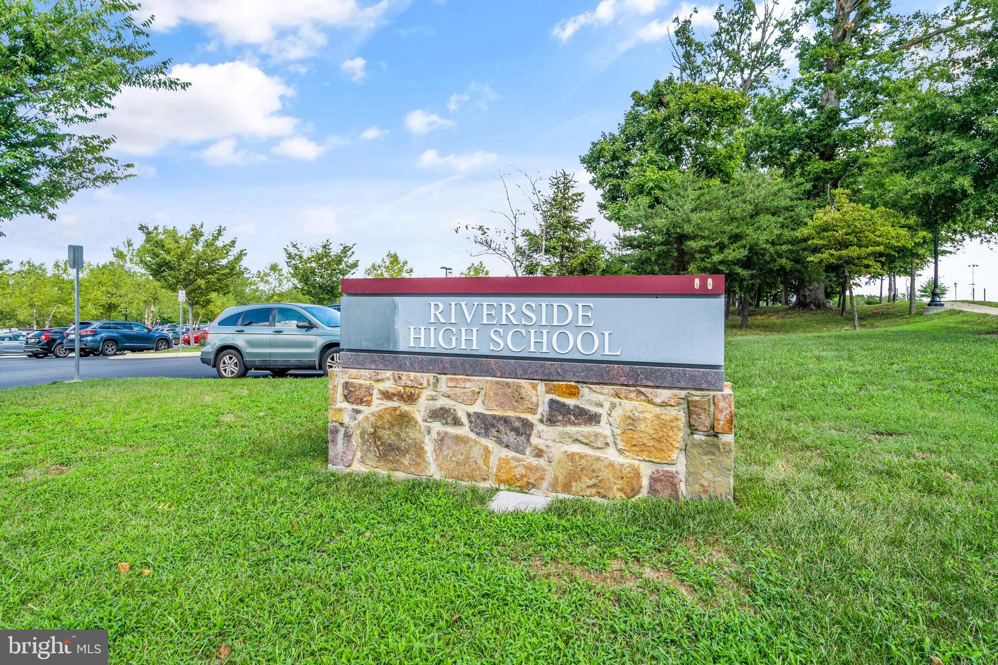 43802 LEES MILL SQUARE