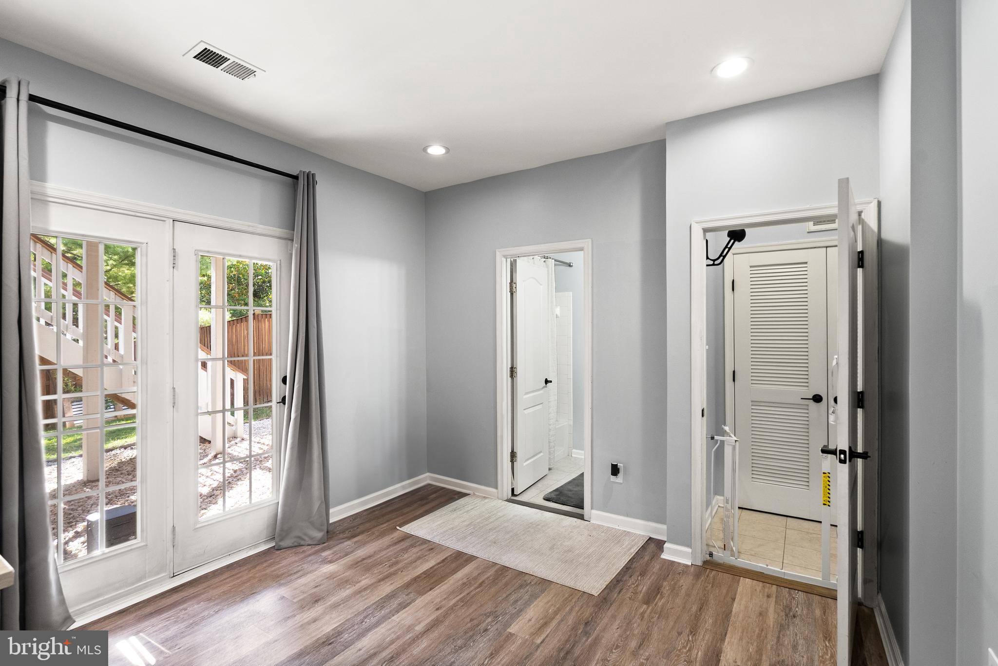 43802 LEES MILL SQUARE