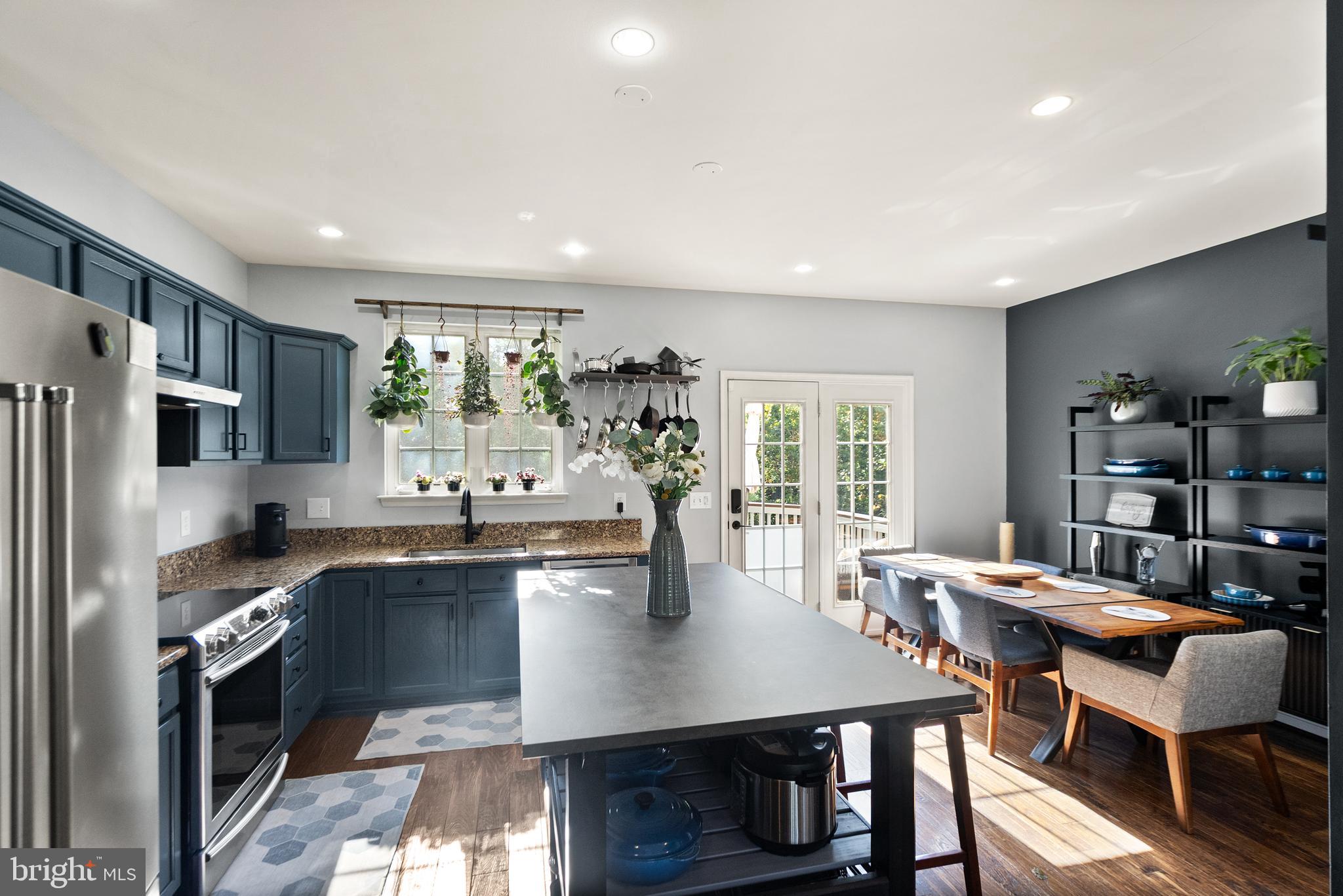 43802 LEES MILL SQUARE