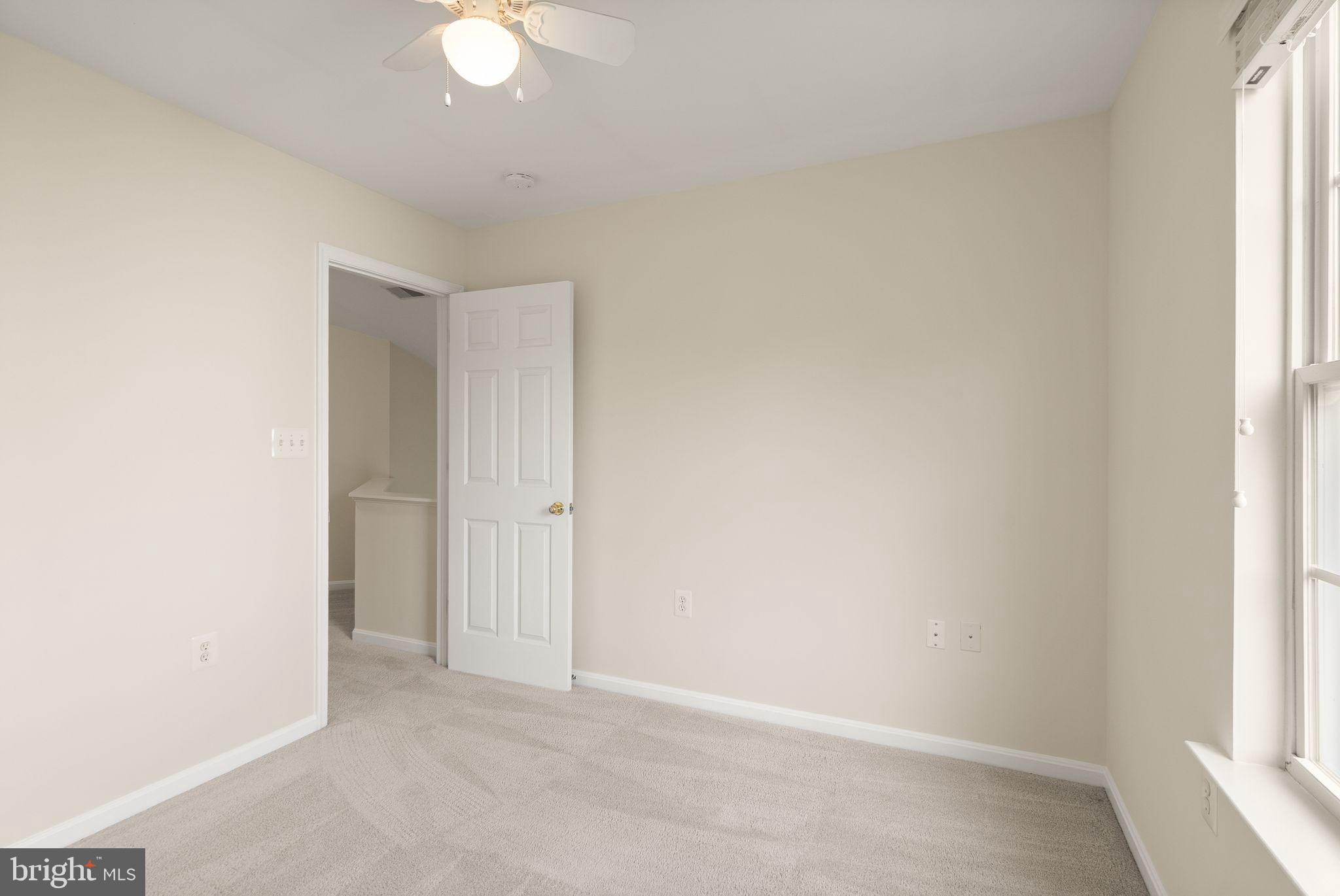 1605 WOODBRIDGE COURT NE