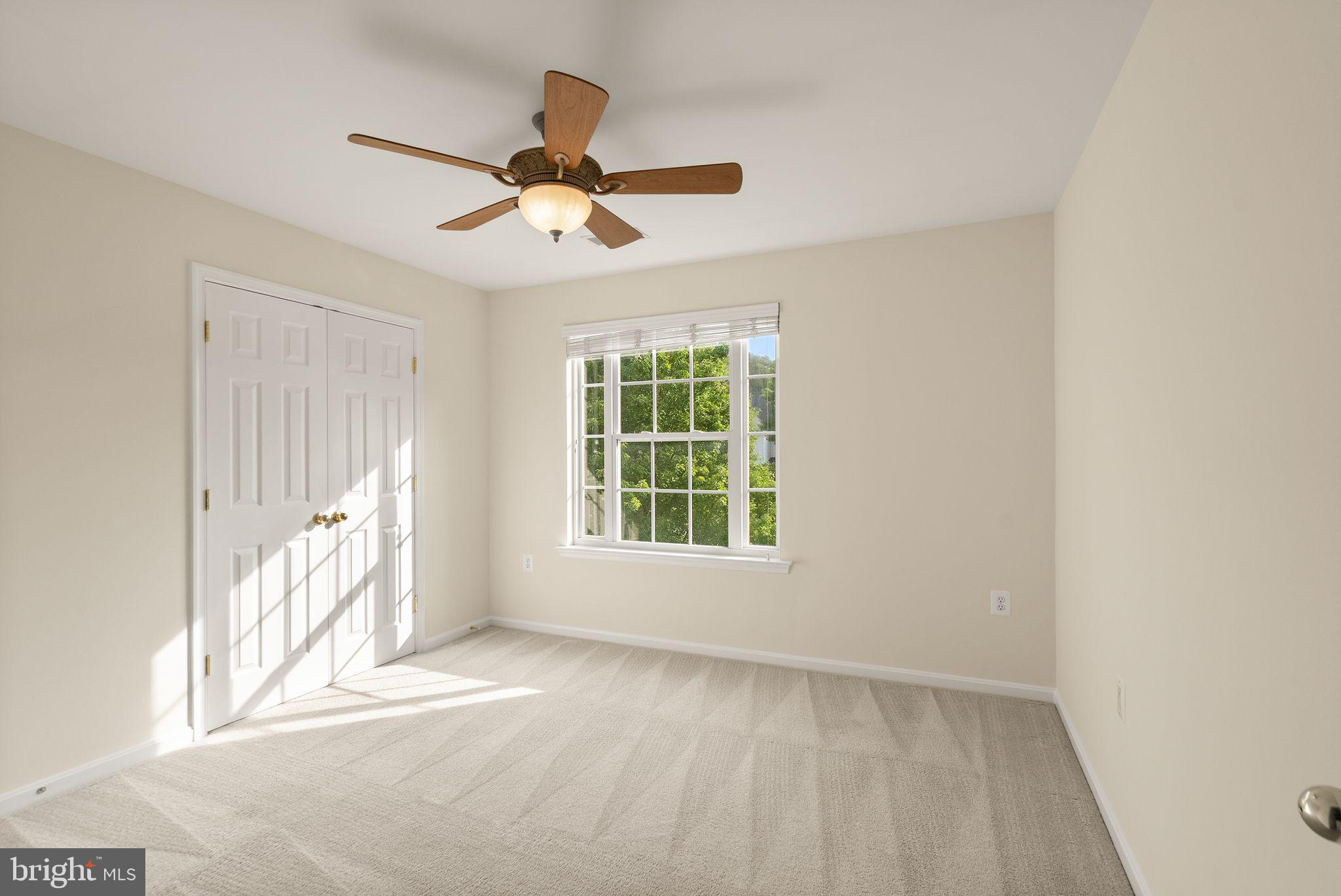 1605 WOODBRIDGE COURT NE