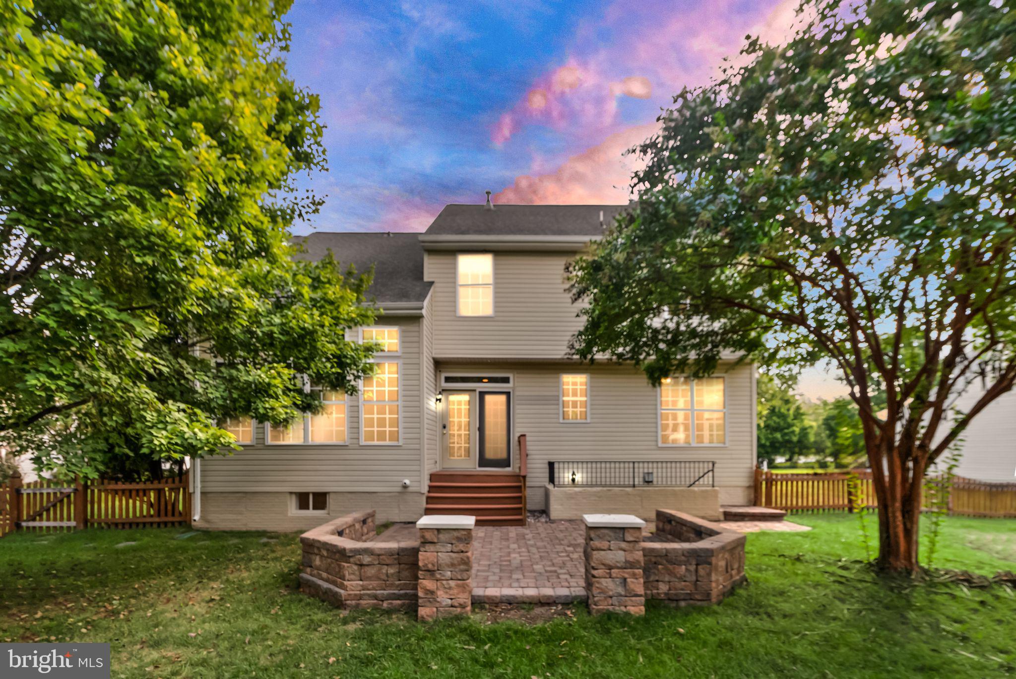 1605 WOODBRIDGE COURT NE