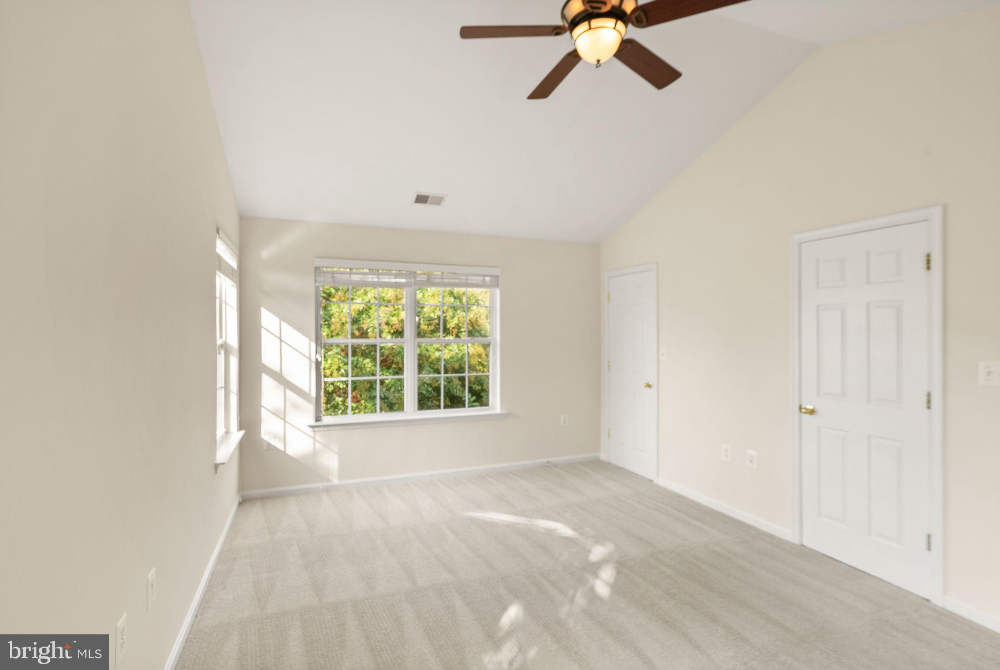 1605 WOODBRIDGE COURT NE