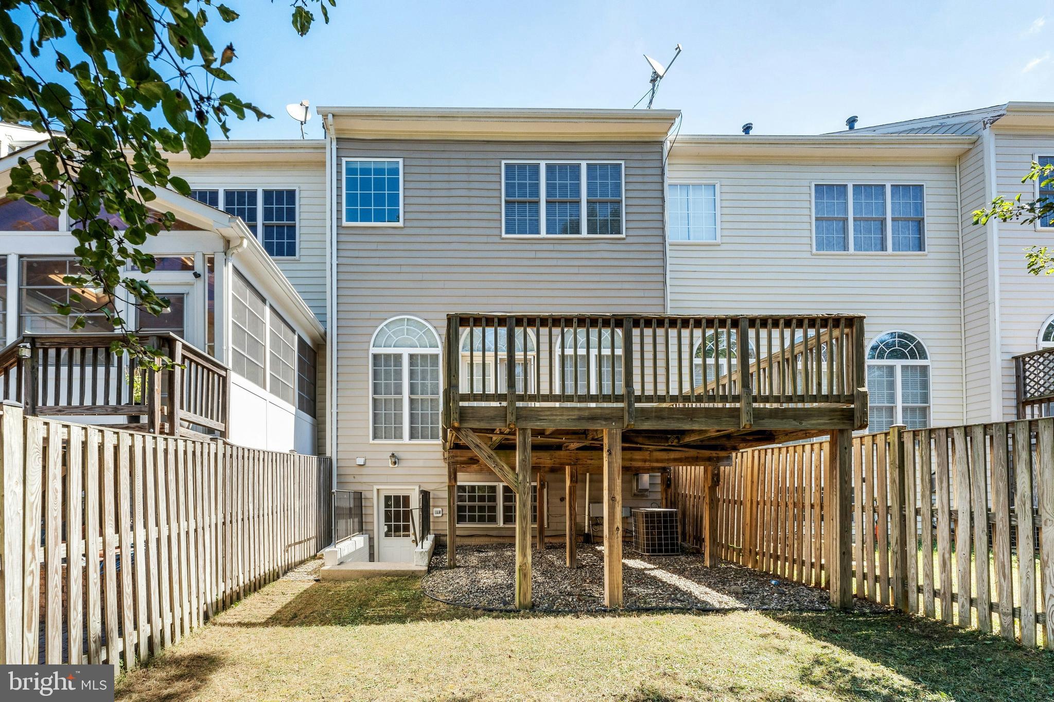 24661 CLOCK TOWER SQUARE