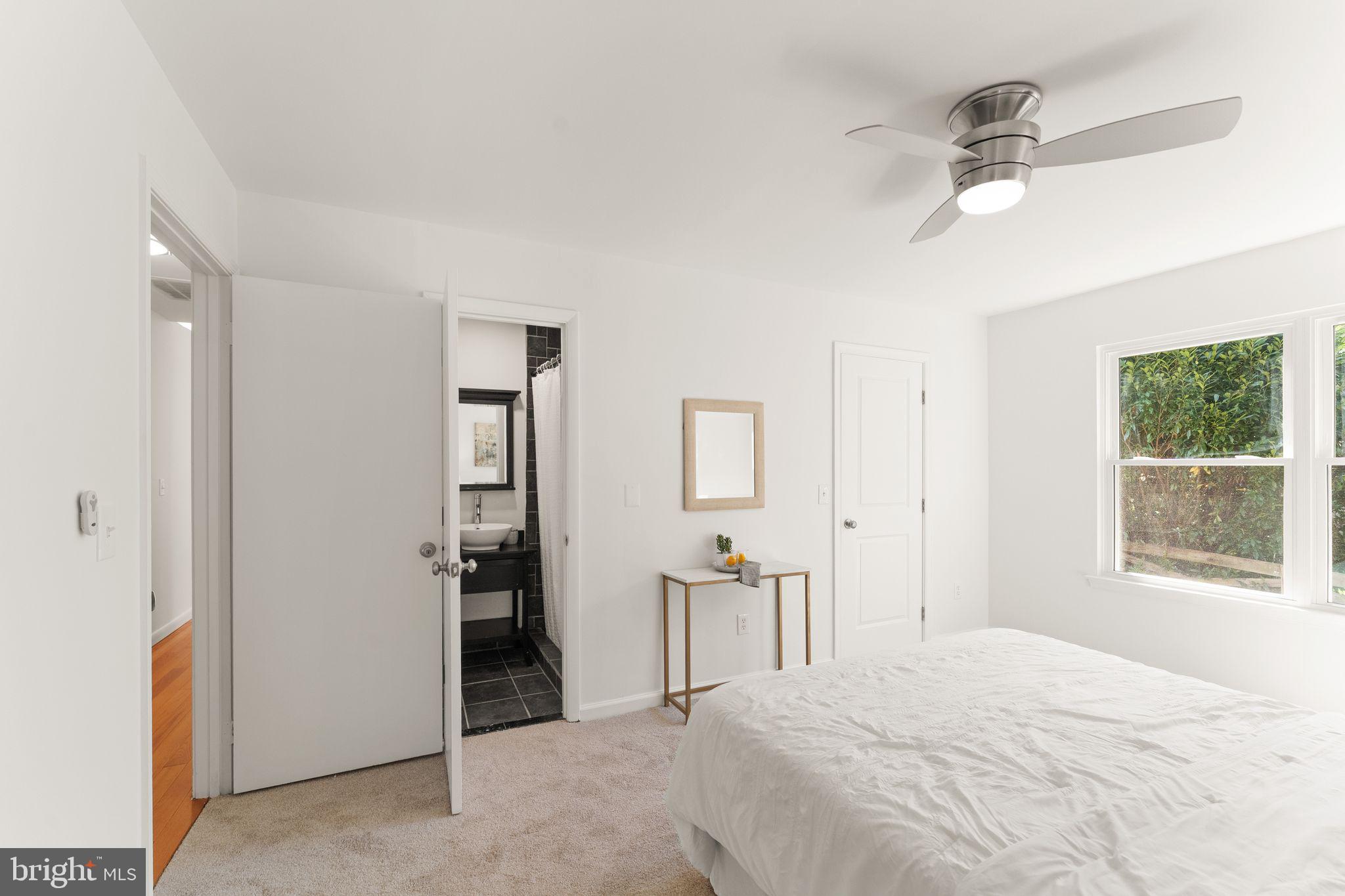 16 WORTHINGTON COURT