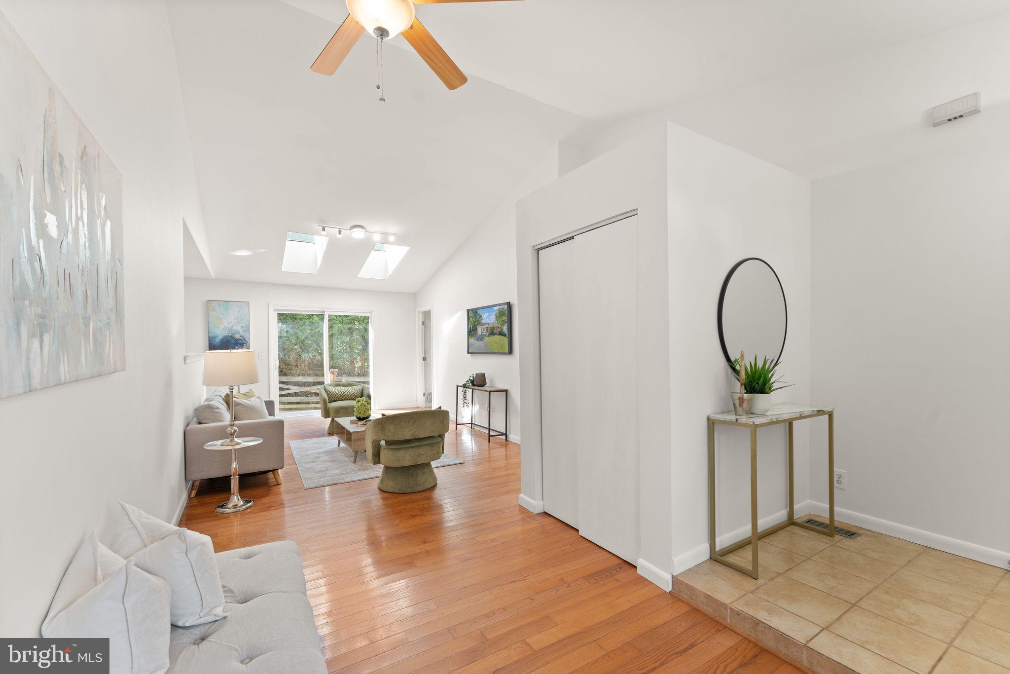 16 WORTHINGTON COURT