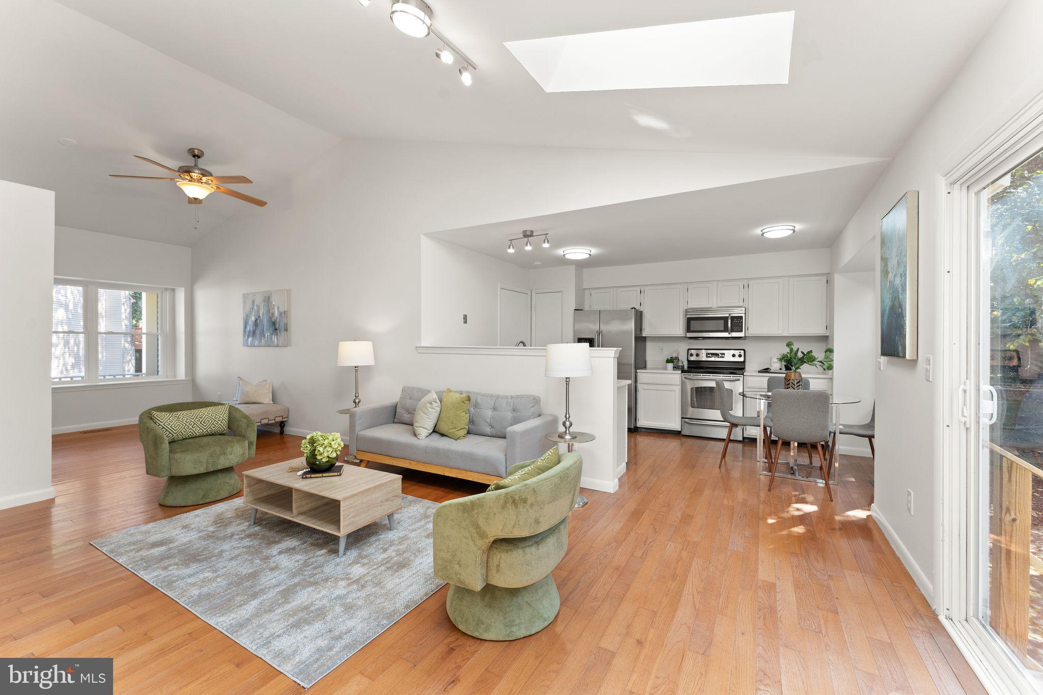 16 WORTHINGTON COURT