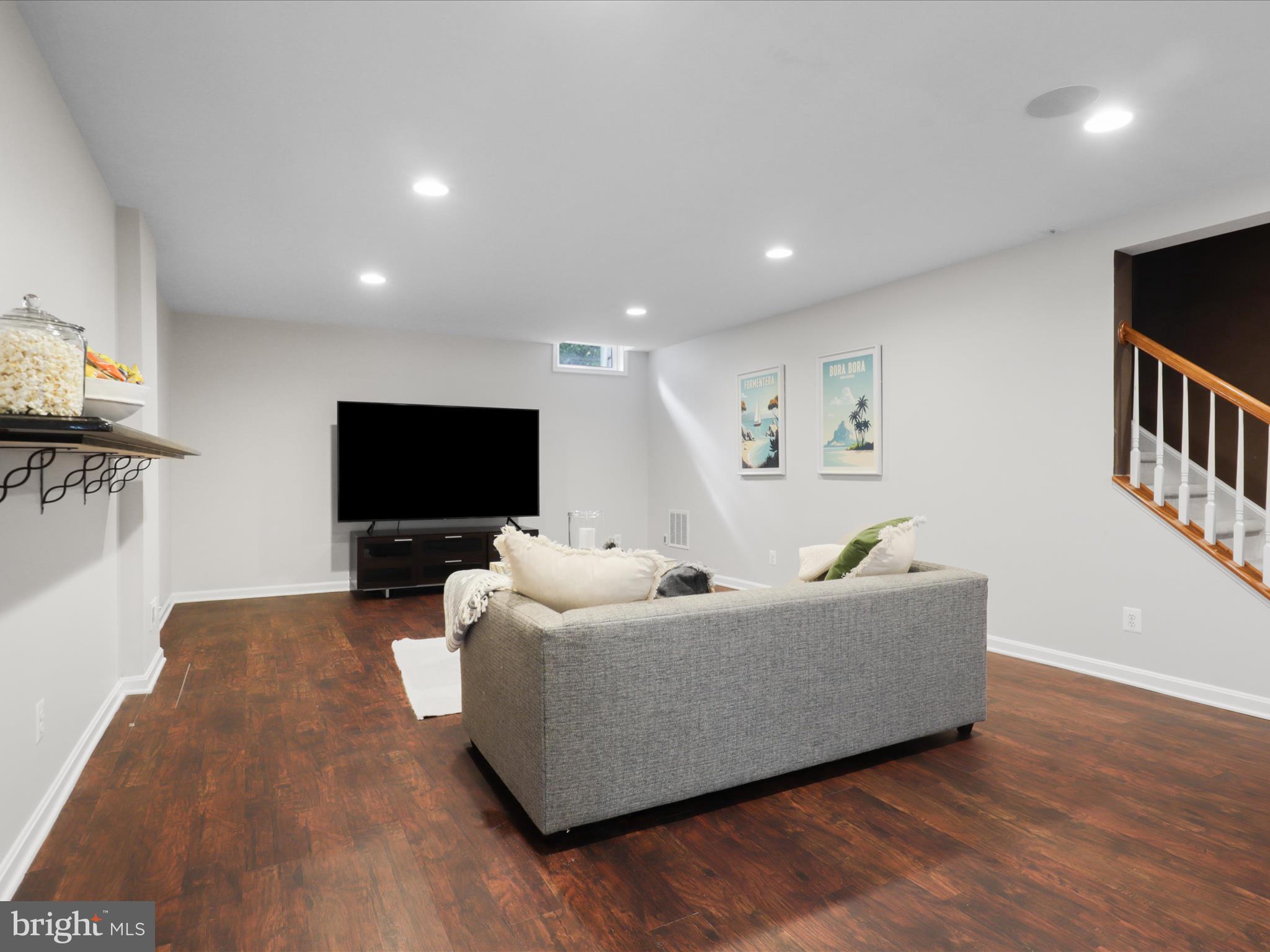 43769 CHURCHILL GLEN DRIVE