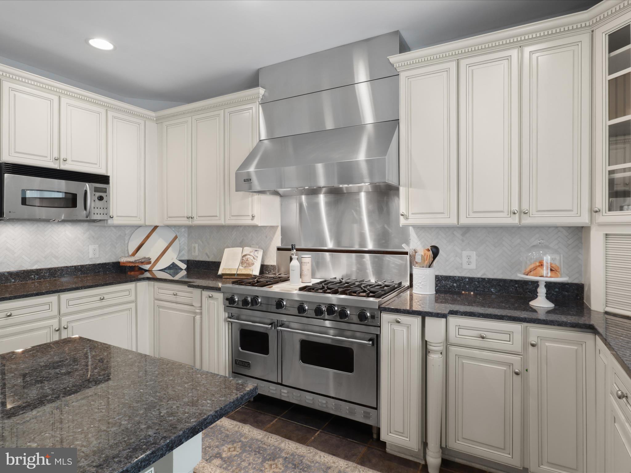 43769 CHURCHILL GLEN DRIVE