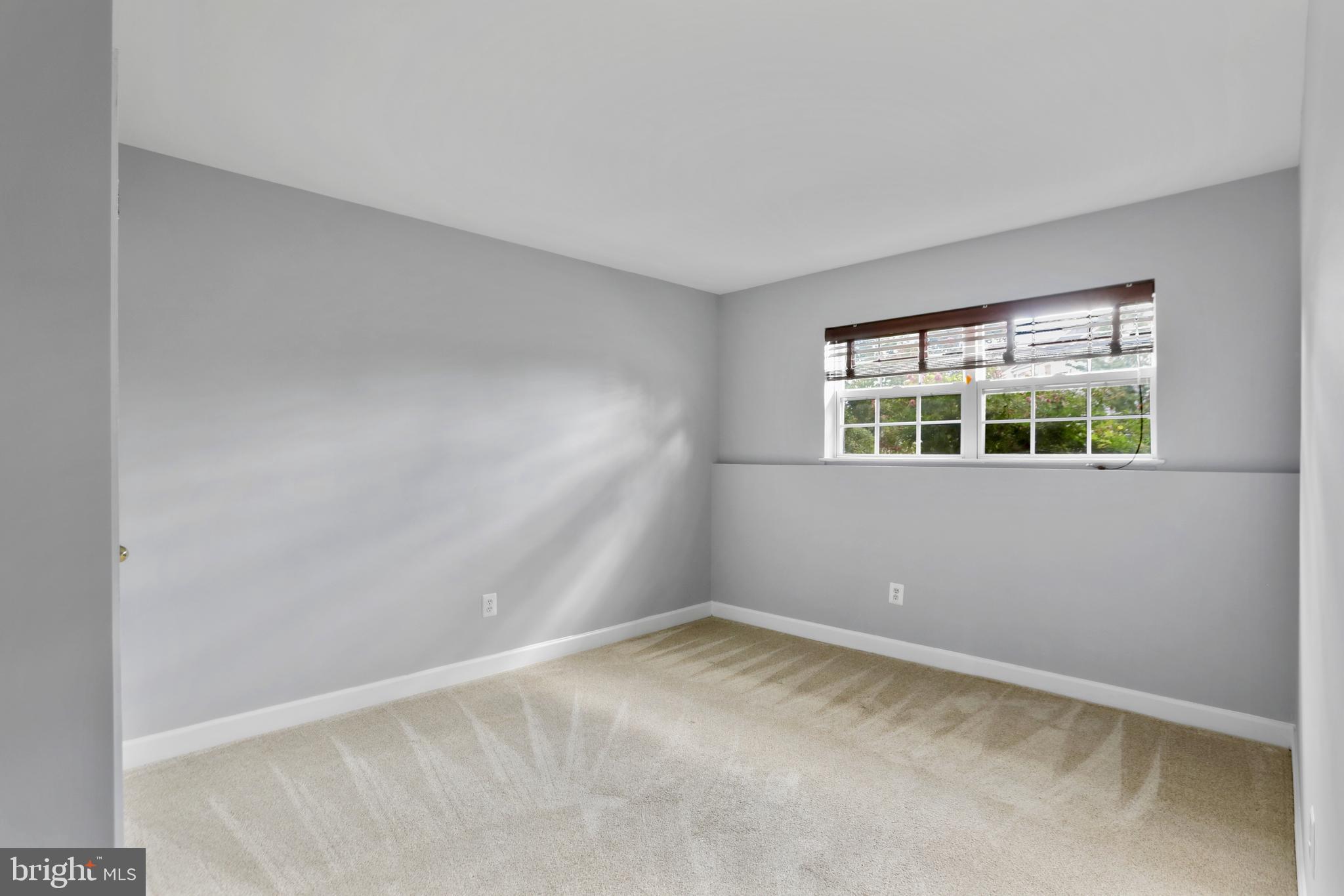 20903 IVYMOUNT TERRACE