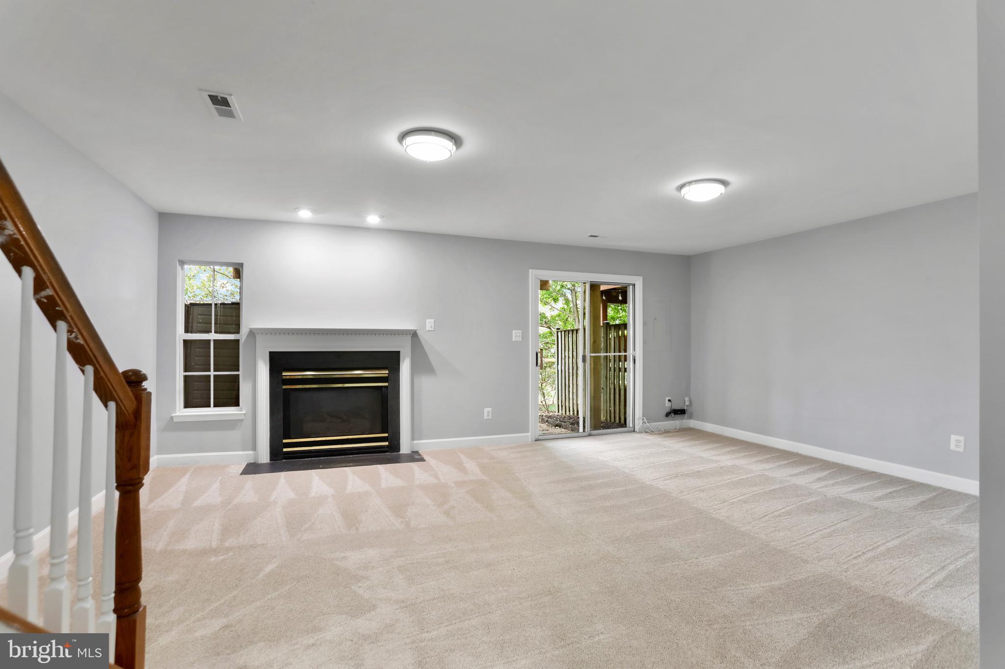 20903 IVYMOUNT TERRACE