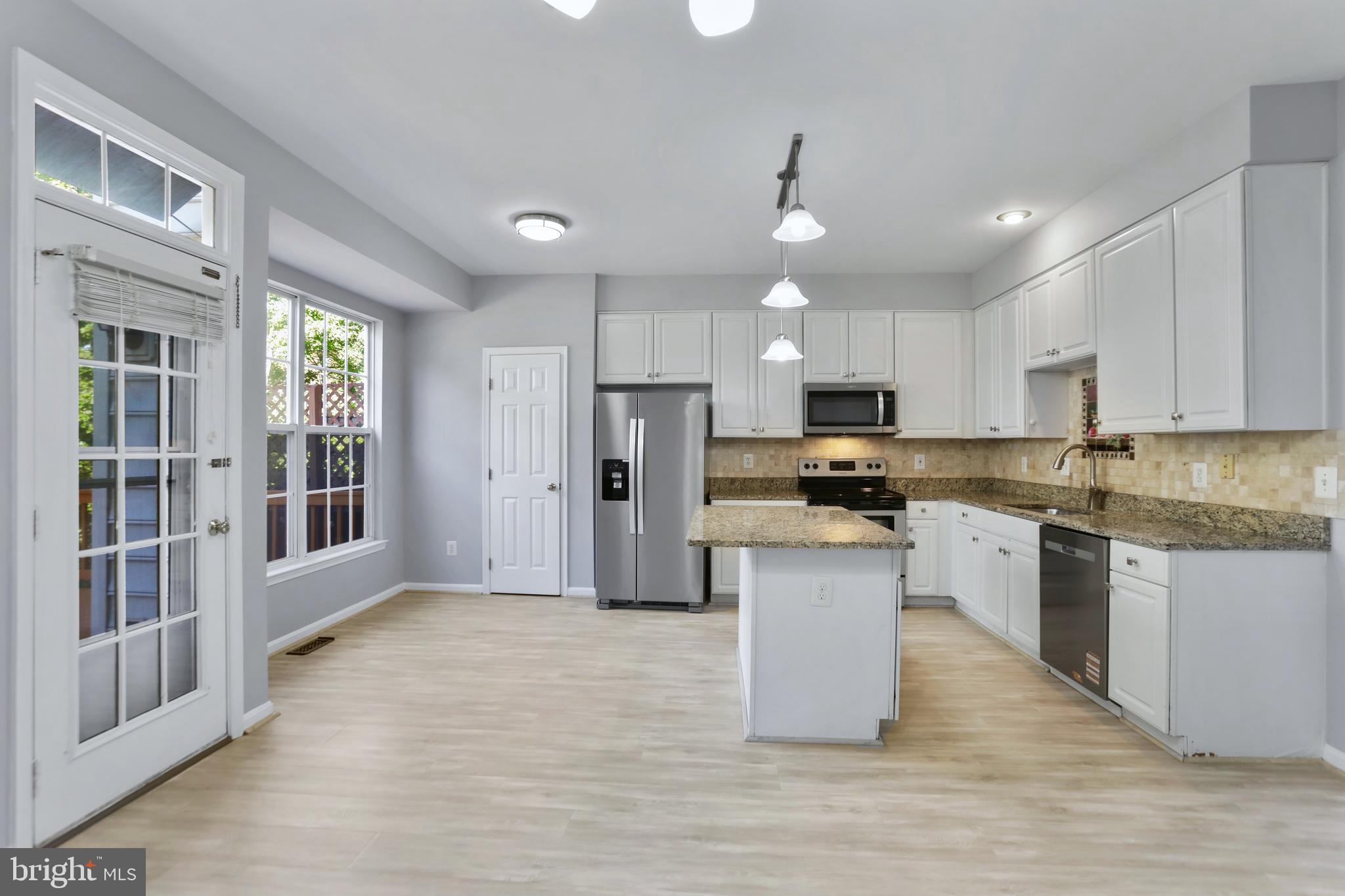 20903 IVYMOUNT TERRACE