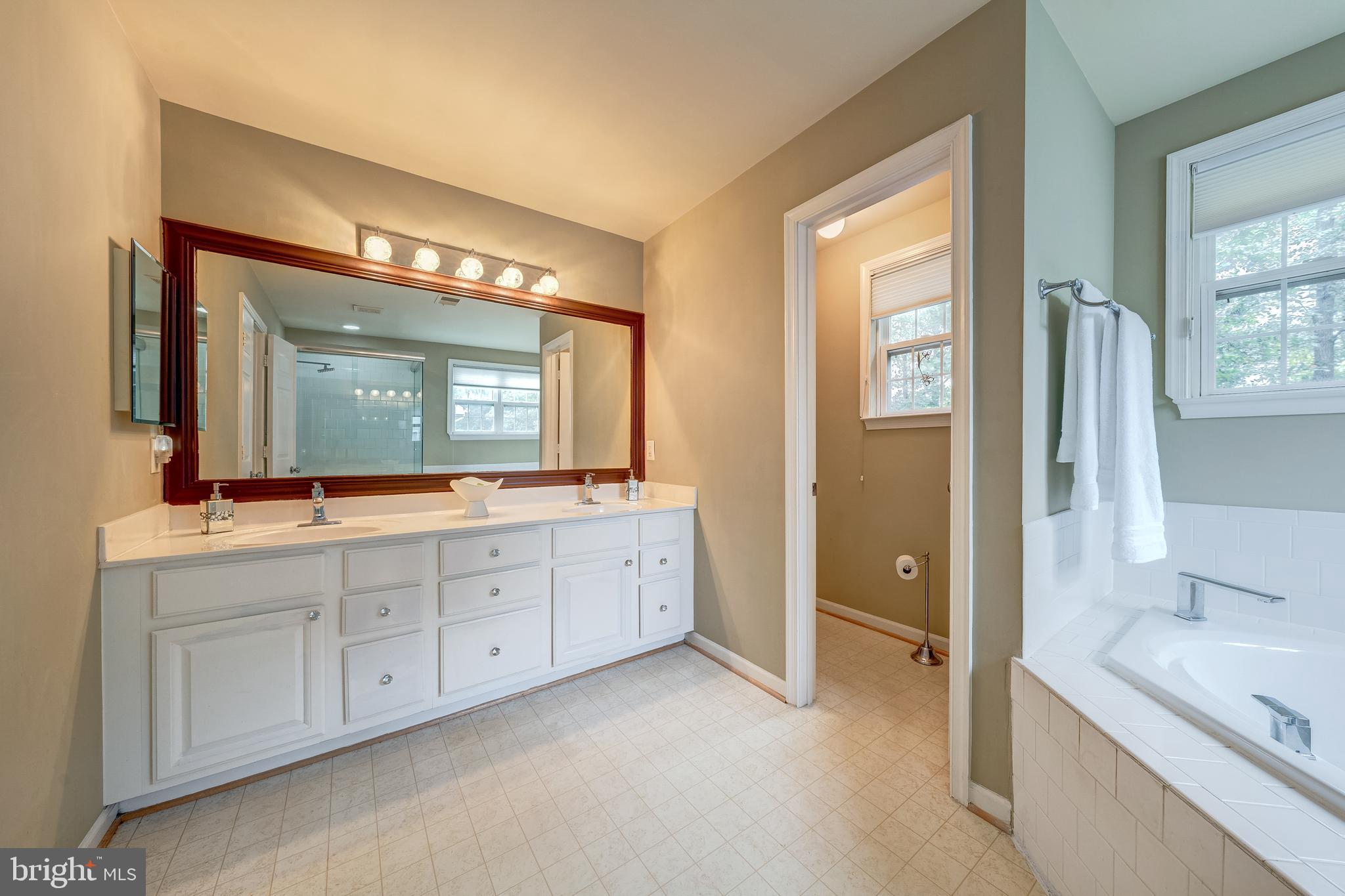 21376 CLAPPERTOWN DRIVE