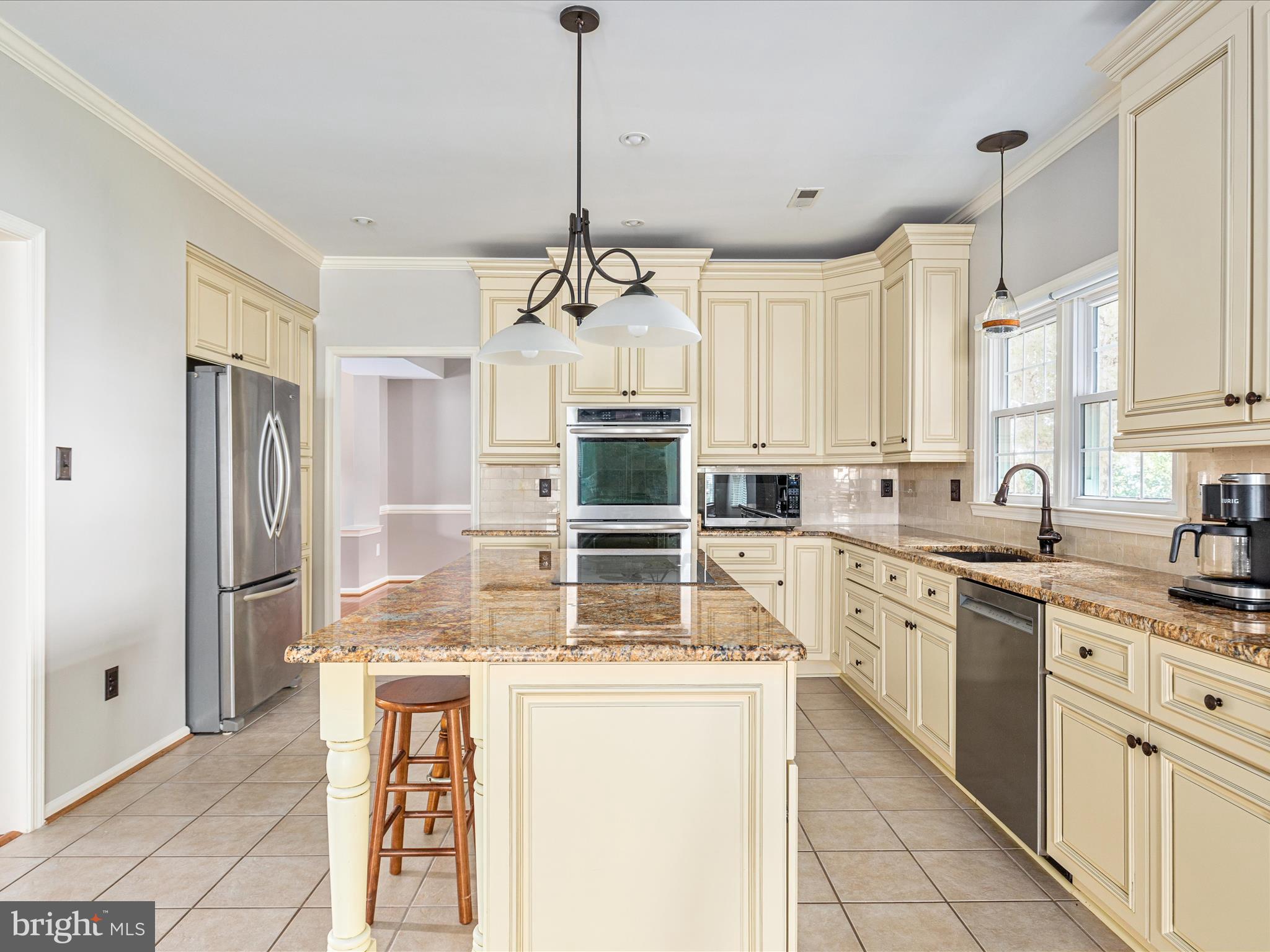 20607 WOODMERE COURT