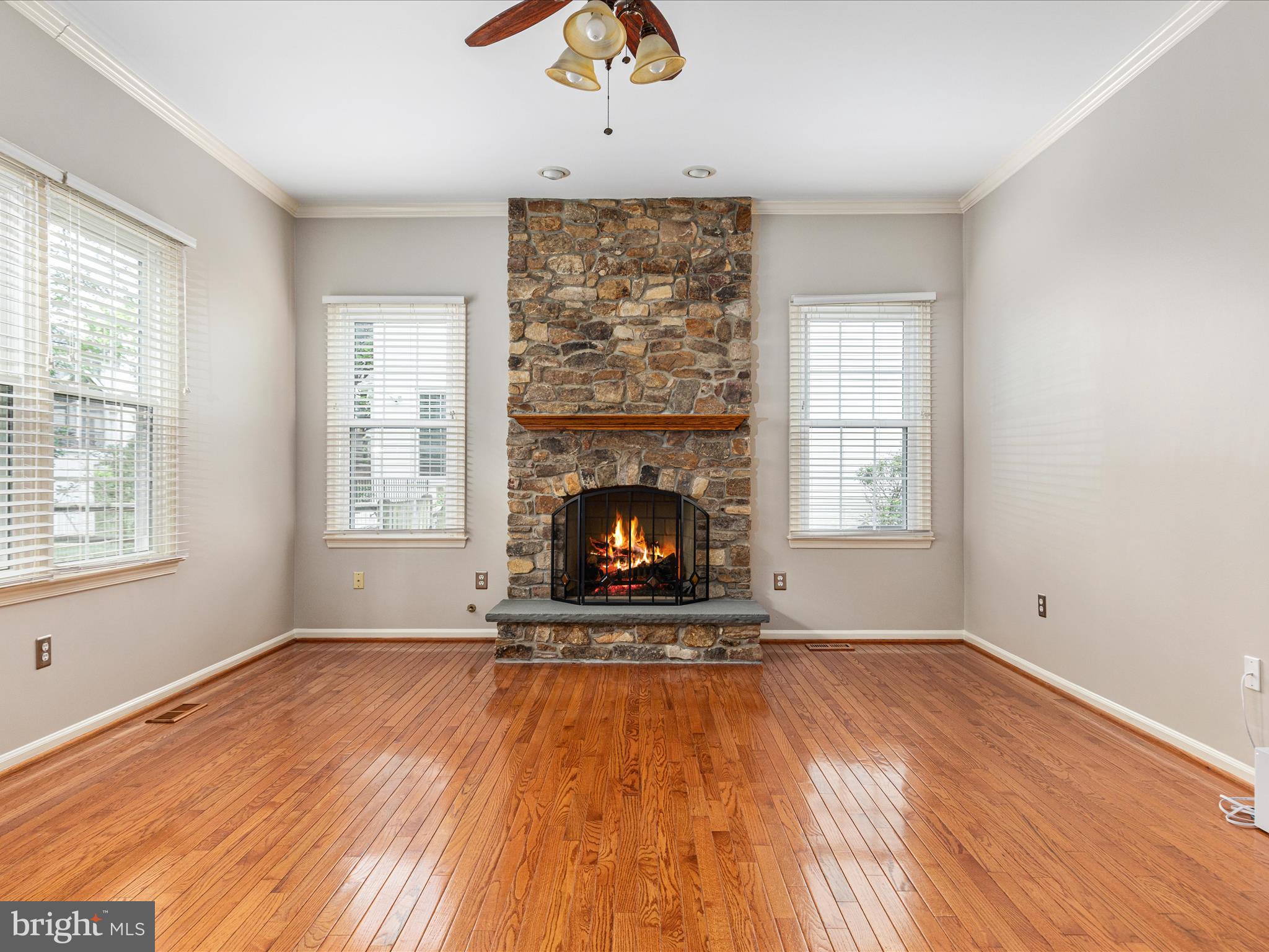 20607 WOODMERE COURT