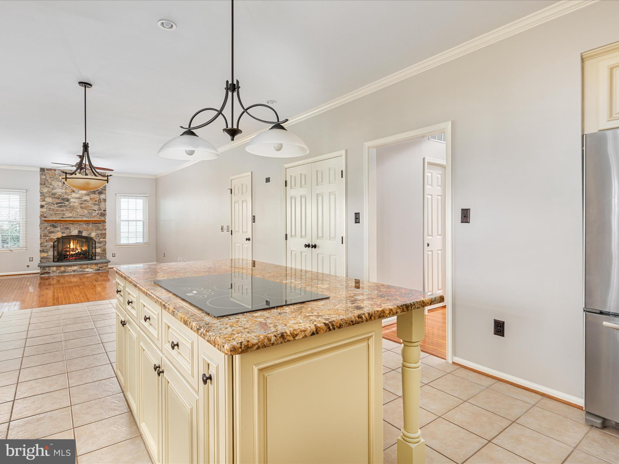 20607 WOODMERE COURT