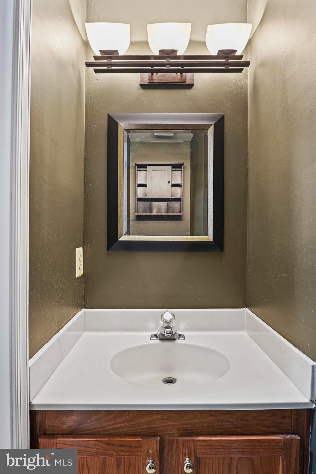 43515 BLACKSMITH SQUARE