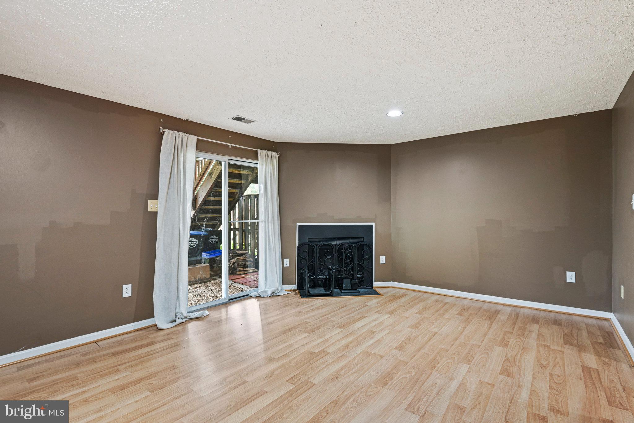 43515 BLACKSMITH SQUARE