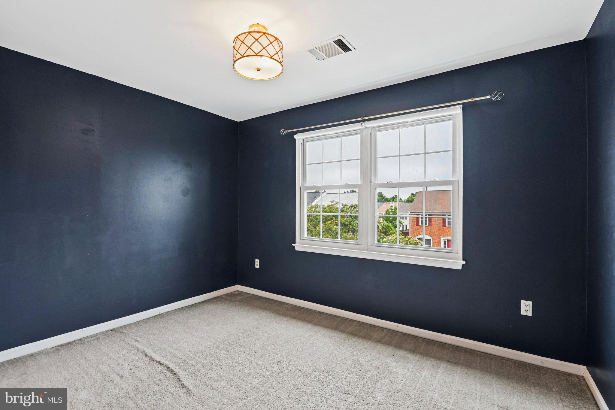 43515 BLACKSMITH SQUARE