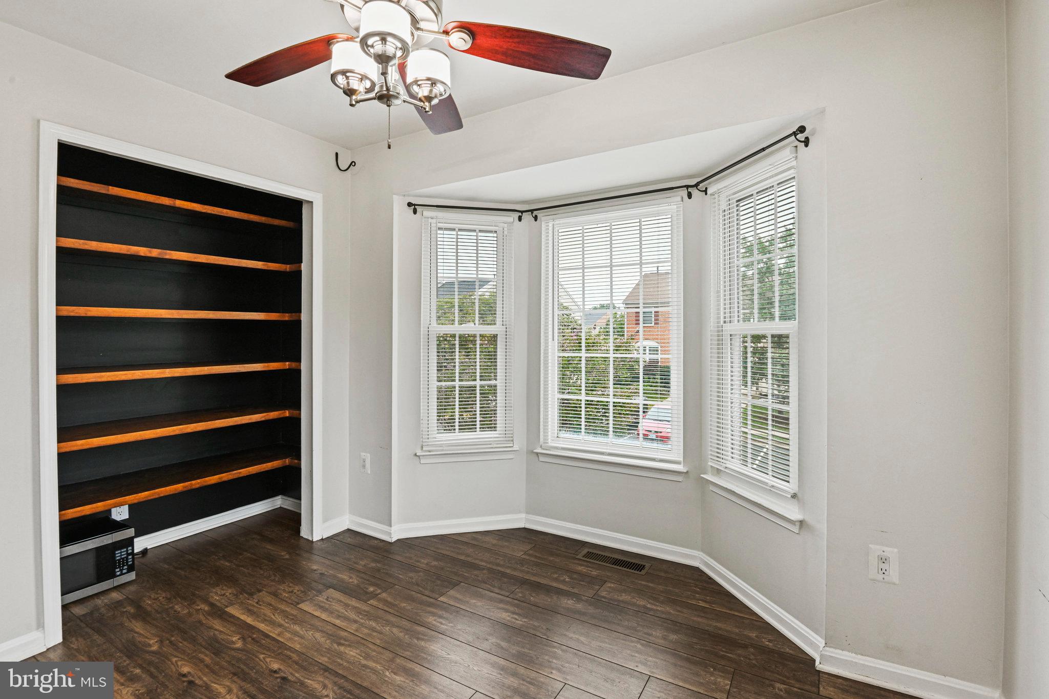 43515 BLACKSMITH SQUARE