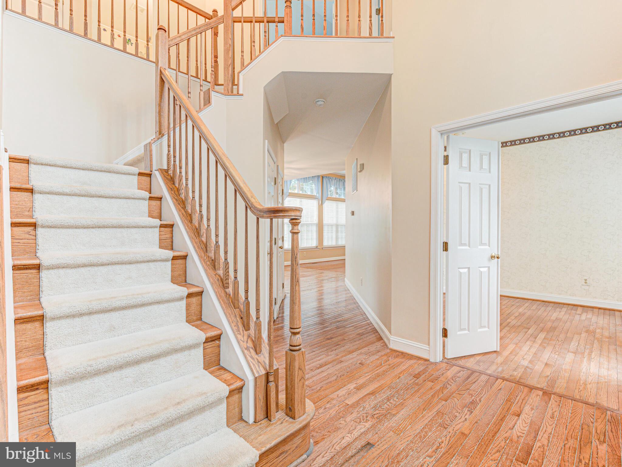 817 SANTMYER DRIVE SE