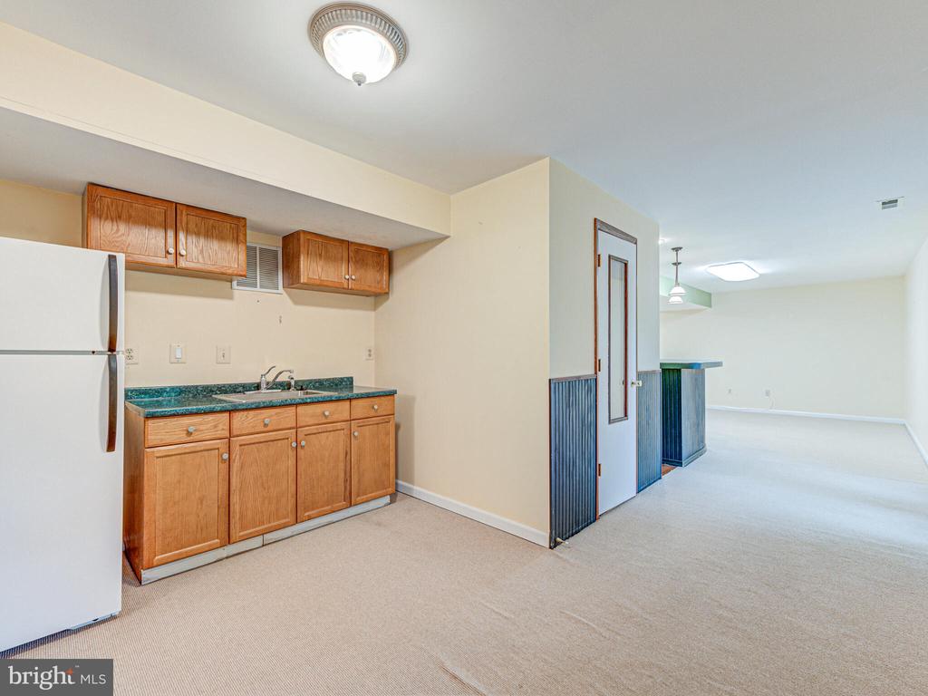 817 SANTMYER DRIVE SE