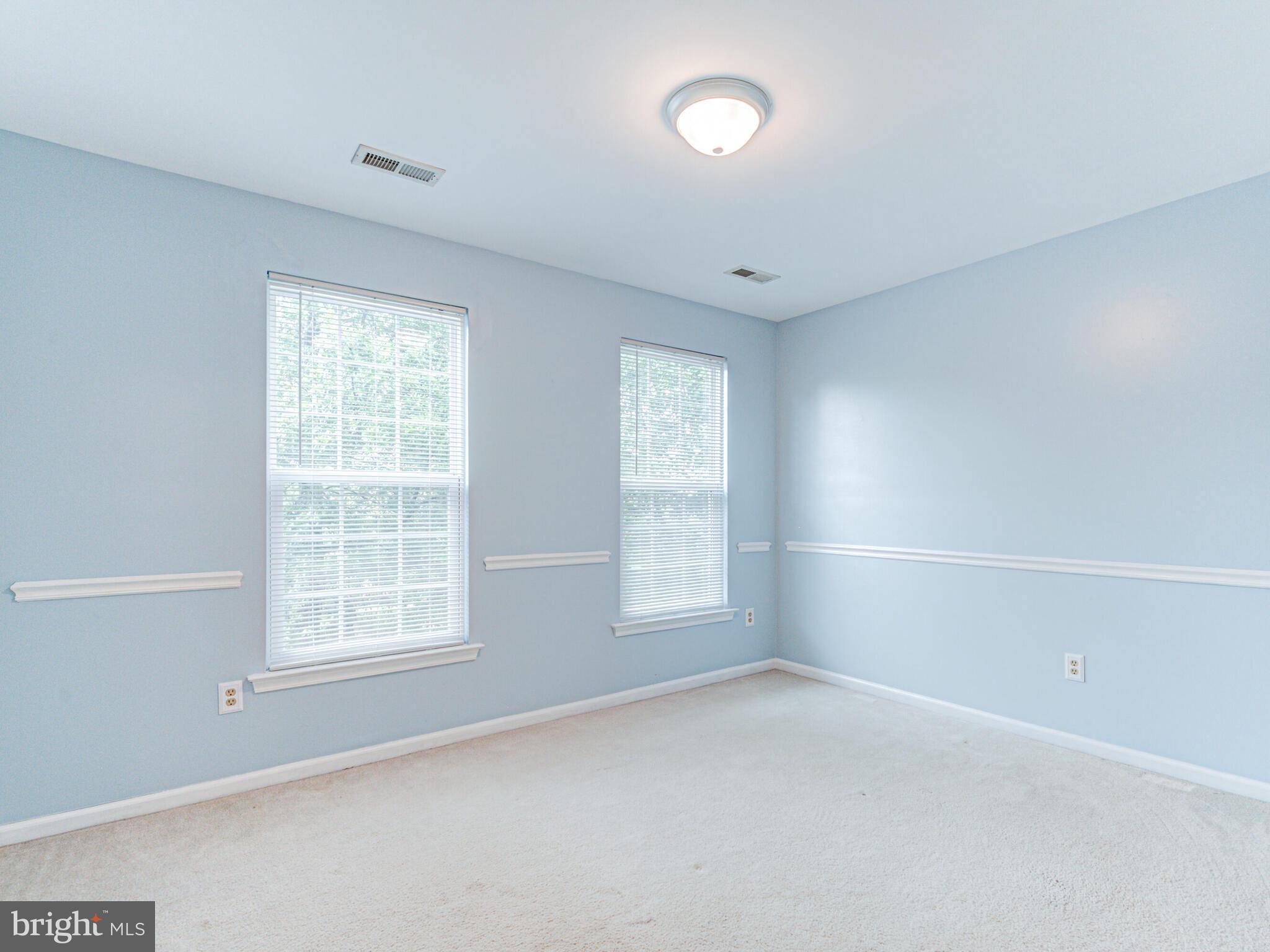 817 SANTMYER DRIVE SE