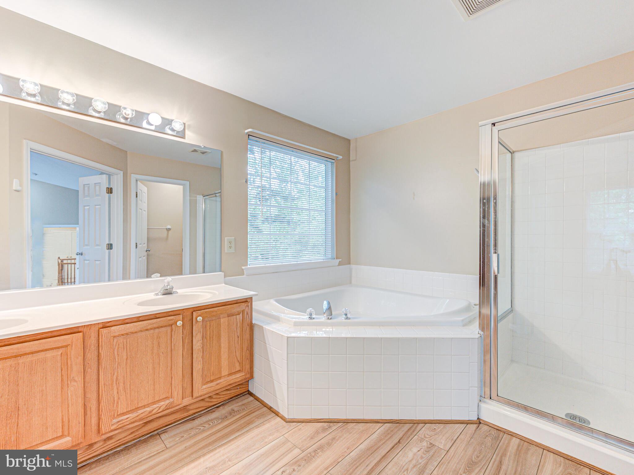 817 SANTMYER DRIVE SE