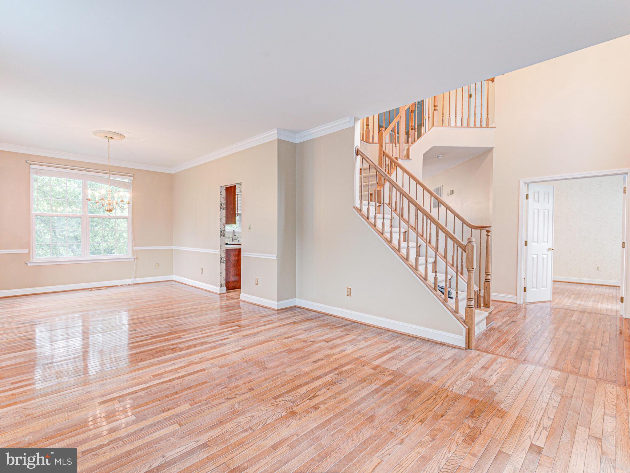 817 SANTMYER DRIVE SE