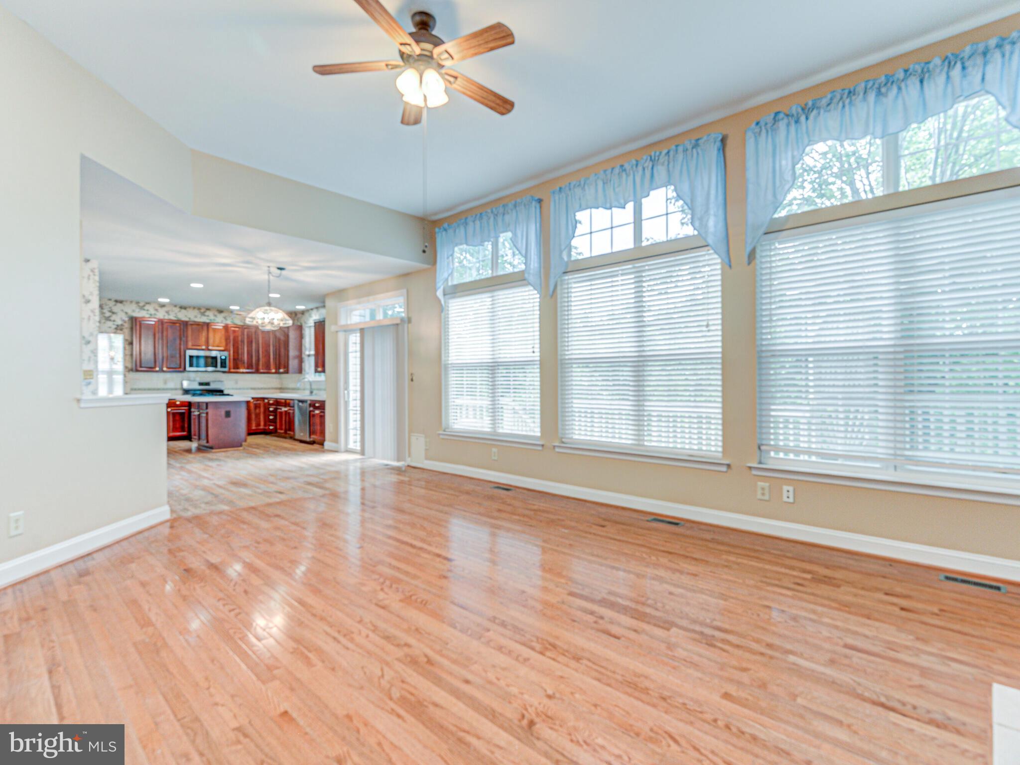 817 SANTMYER DRIVE SE