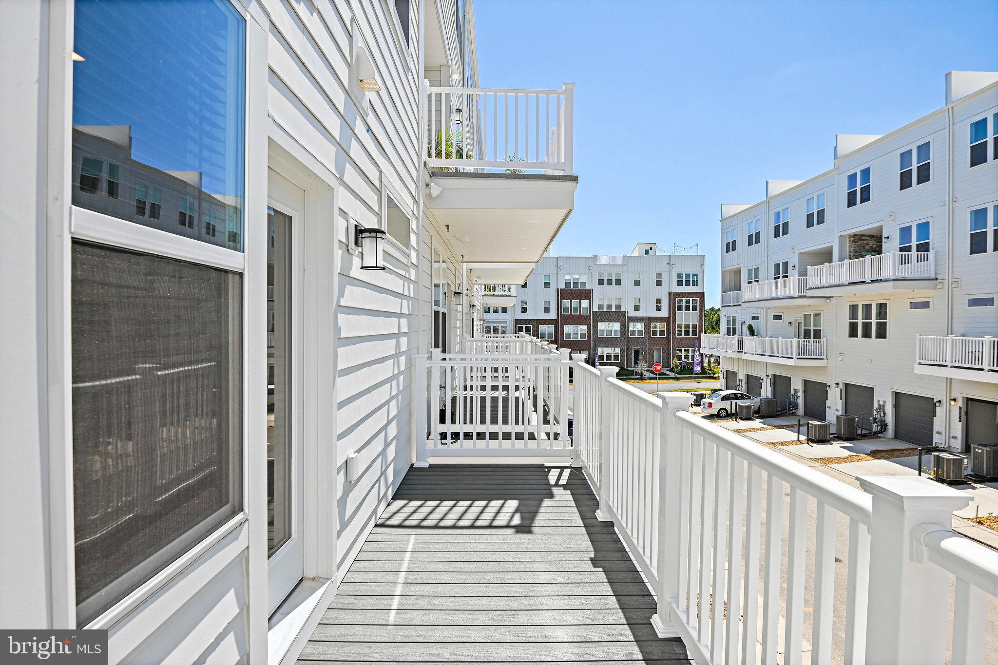 20064 CORAL WIND TERRACE