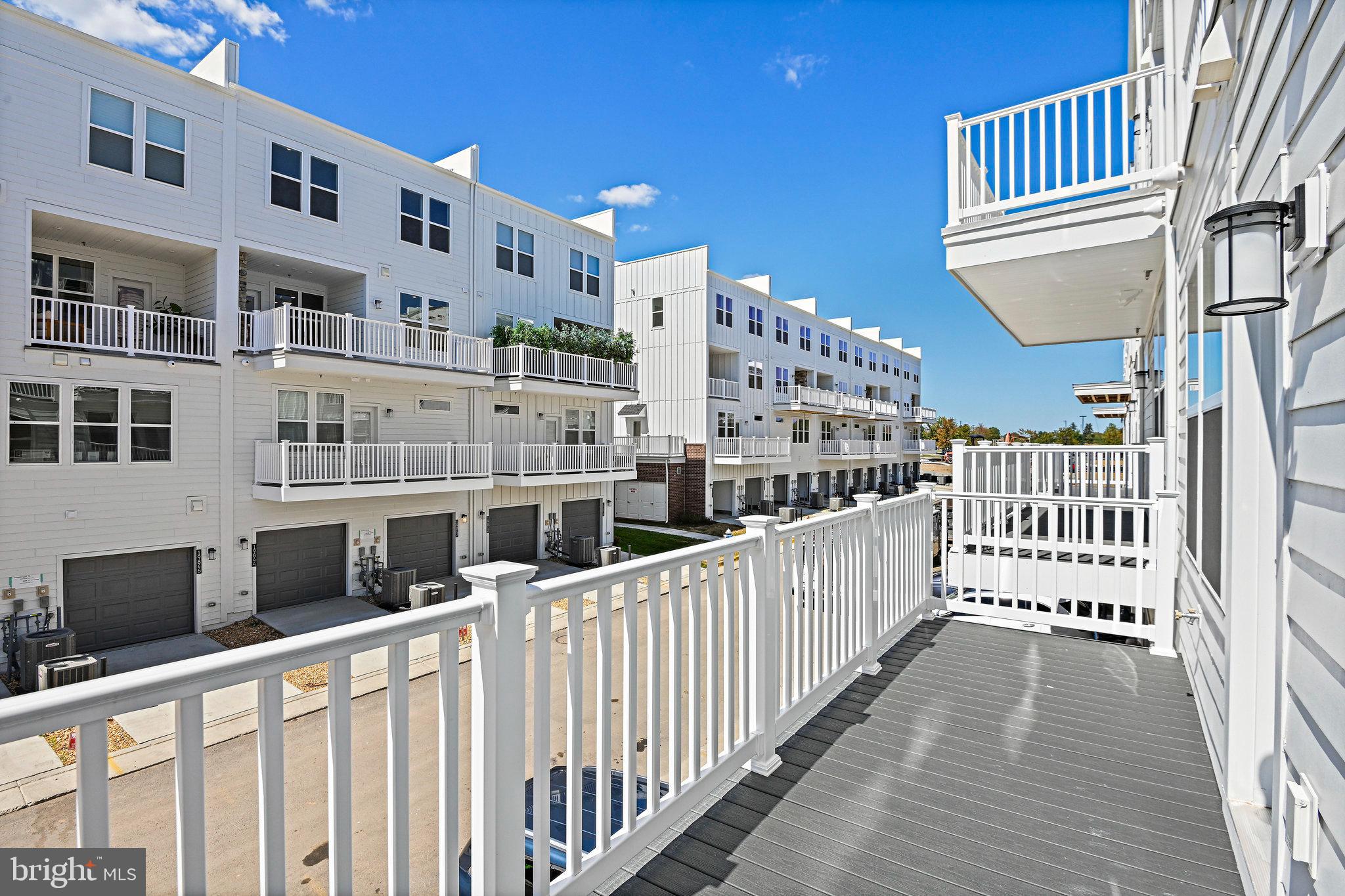 20064 CORAL WIND TERRACE