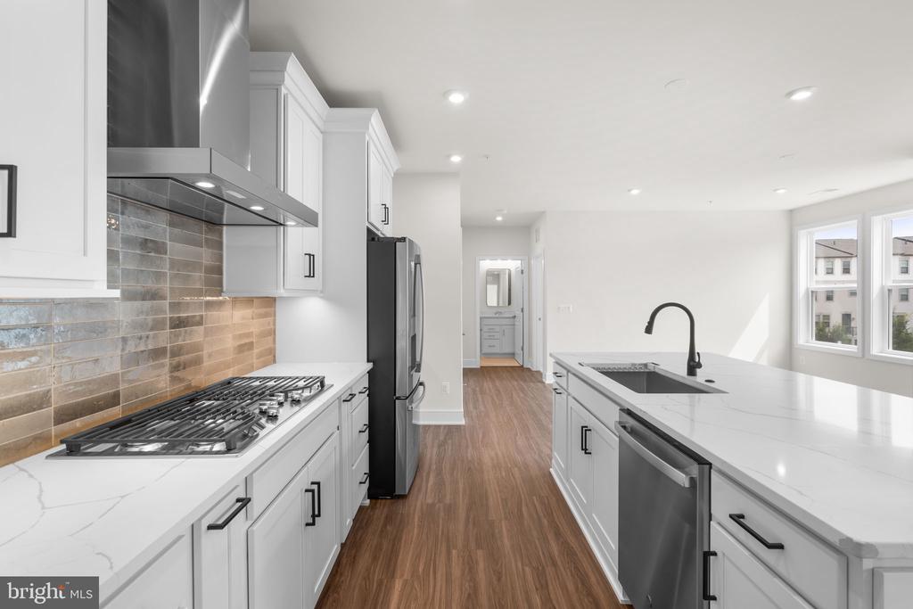 23640 BOLTON CRESCENT TERRACE 13-304